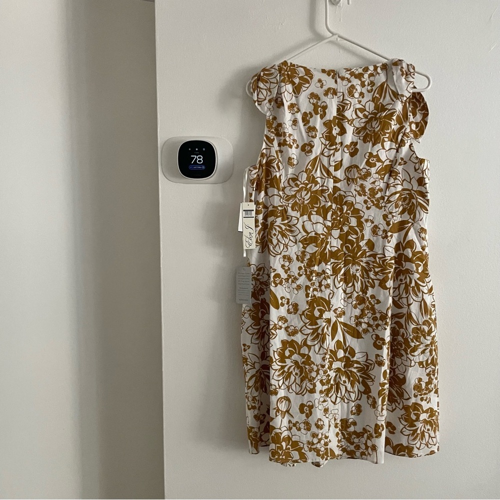 Eliza J White and Brown Floral Mini Dress size 14 - Picture 2 of 7